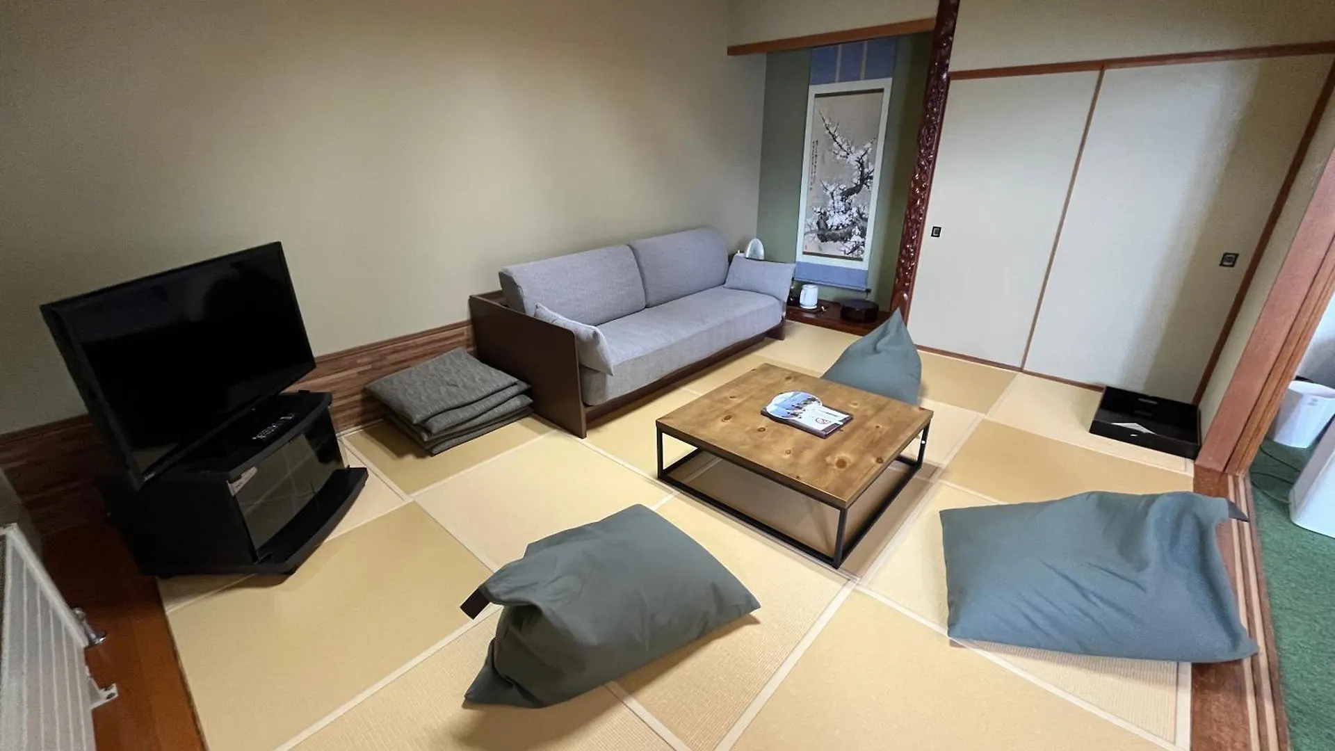 Marukoma Onsen Ryokan Chitose  3*, Chitose (Hokkaido)